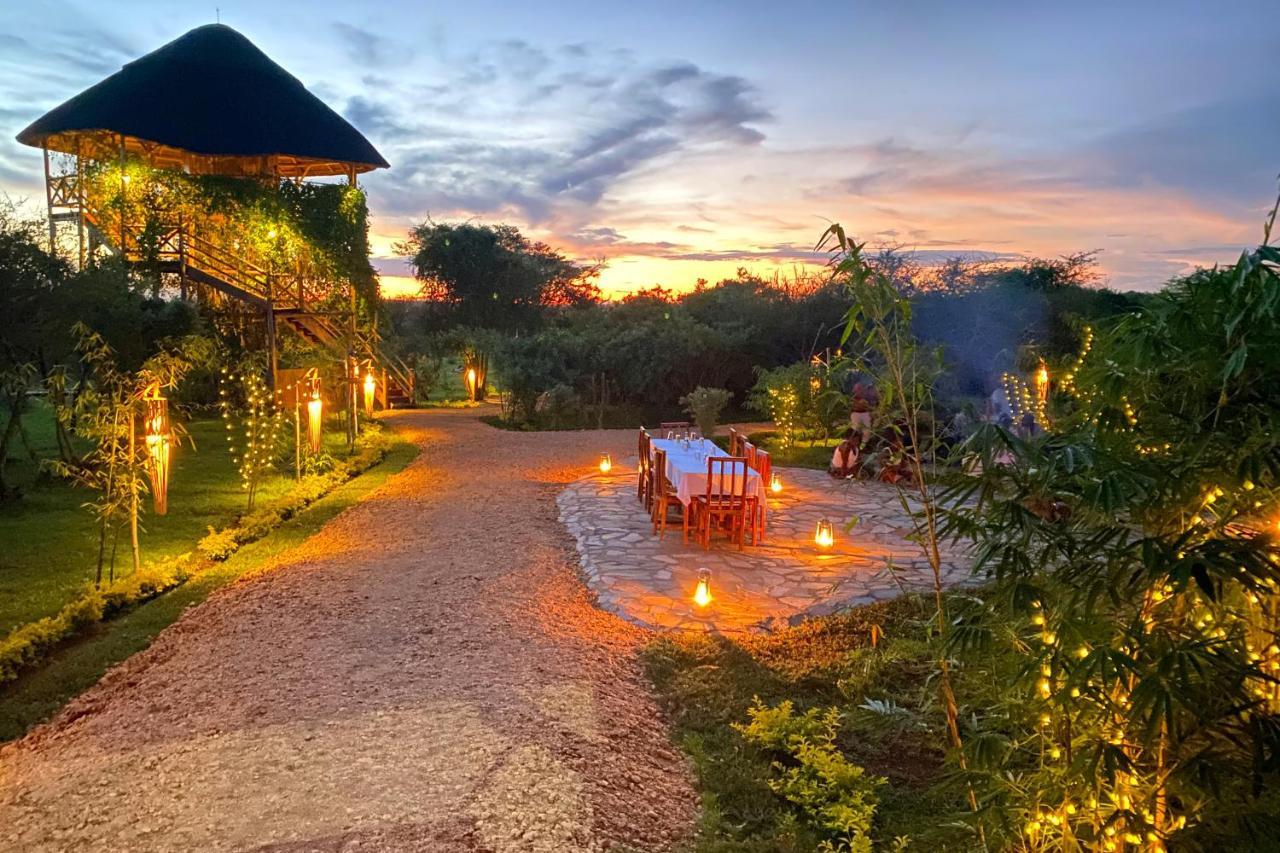 Murchison Falls Bamboo Village Paraa Екстер'єр фото