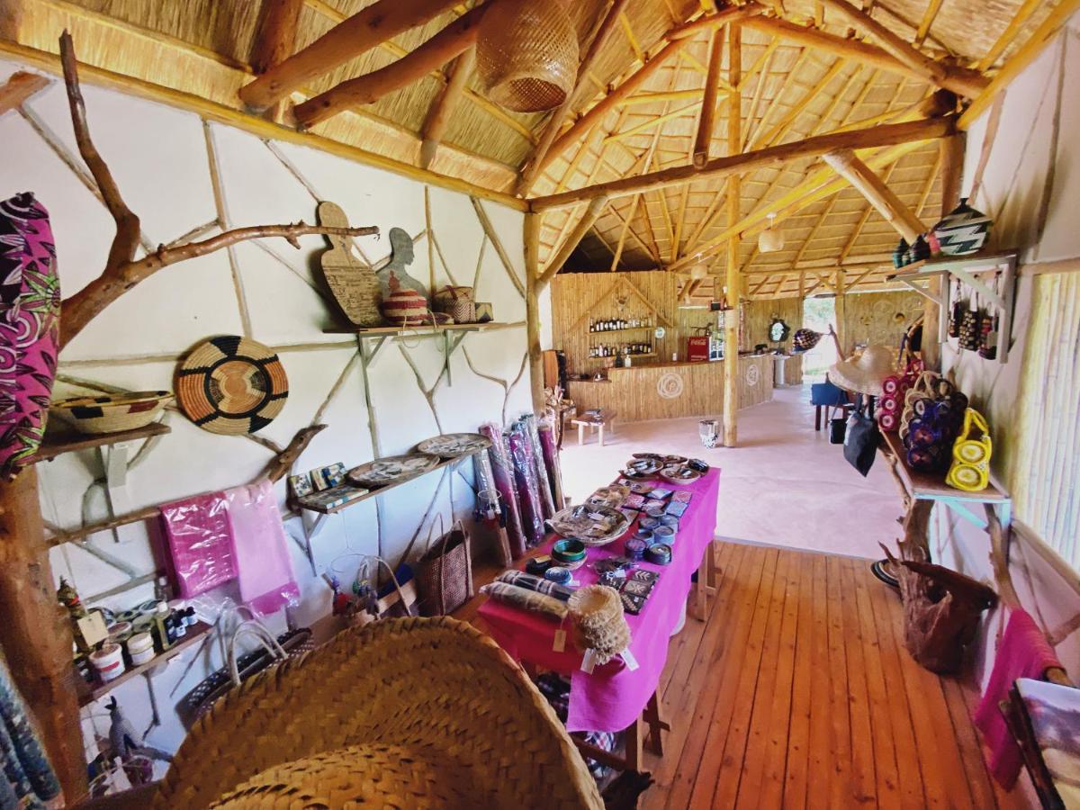 Murchison Falls Bamboo Village Paraa Екстер'єр фото